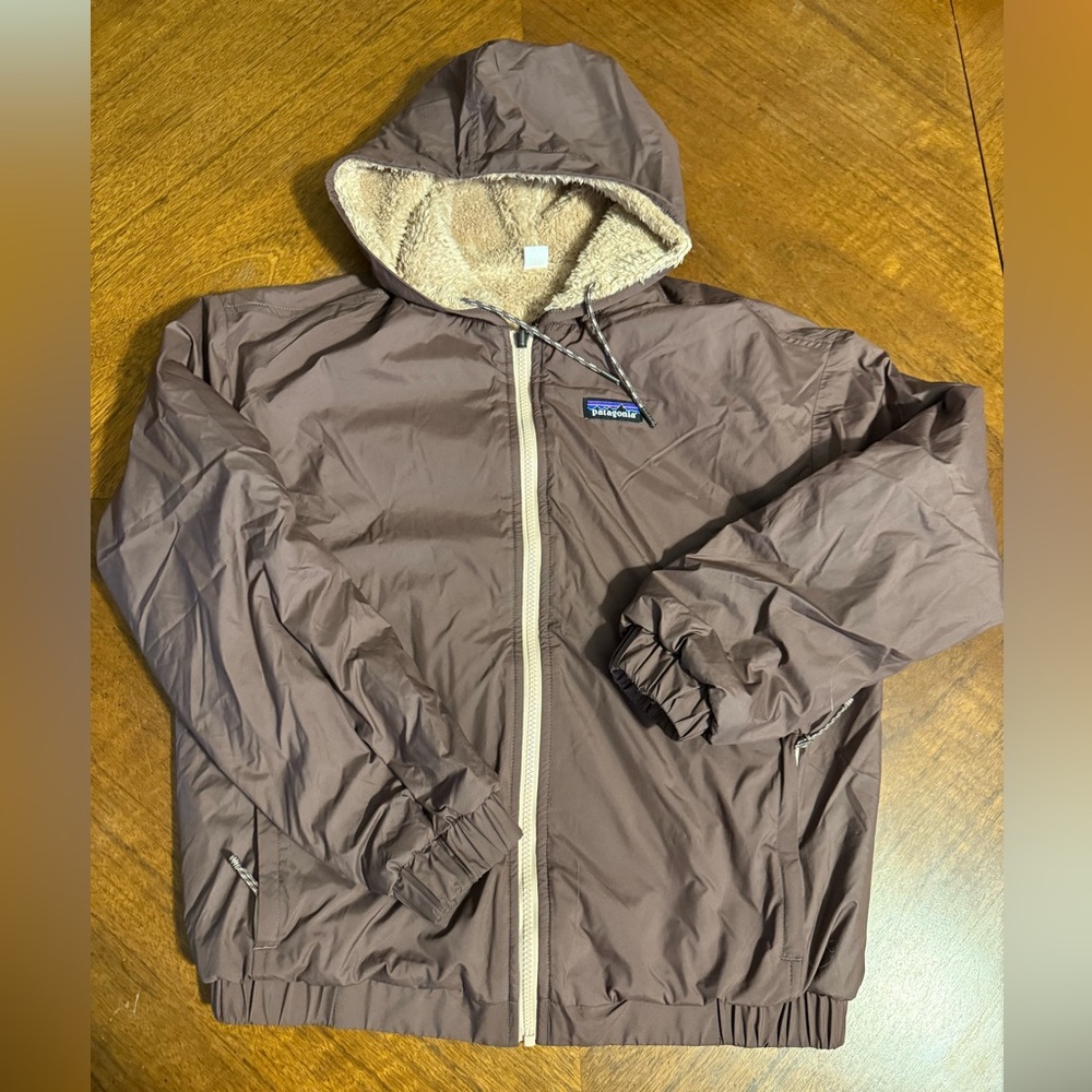 Patagonia Women’s Reversible Cambria Jacket